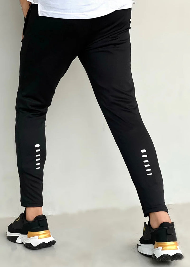 SLIM-FIT JAT BLACK ULTRA STRETCHABLE IN DRYFIT-FT