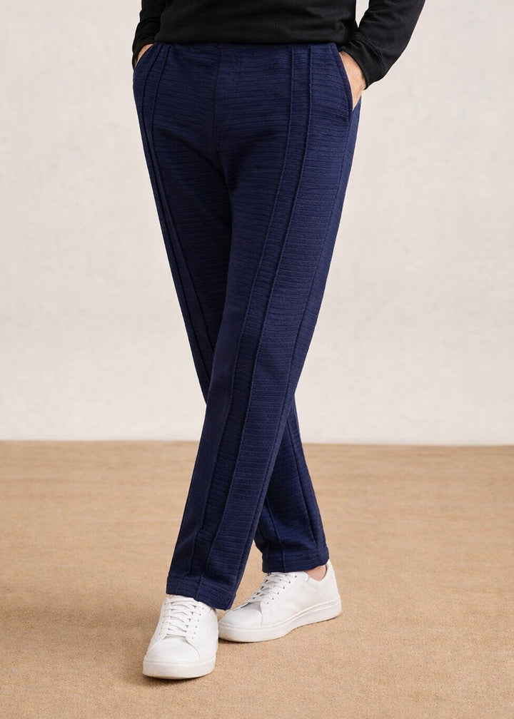 THE MODERN TAILORED TROUSER-NAVY