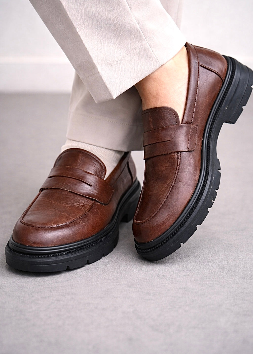 005 IMPORTED SHOES WITH RUBBER SOLE-BROWN