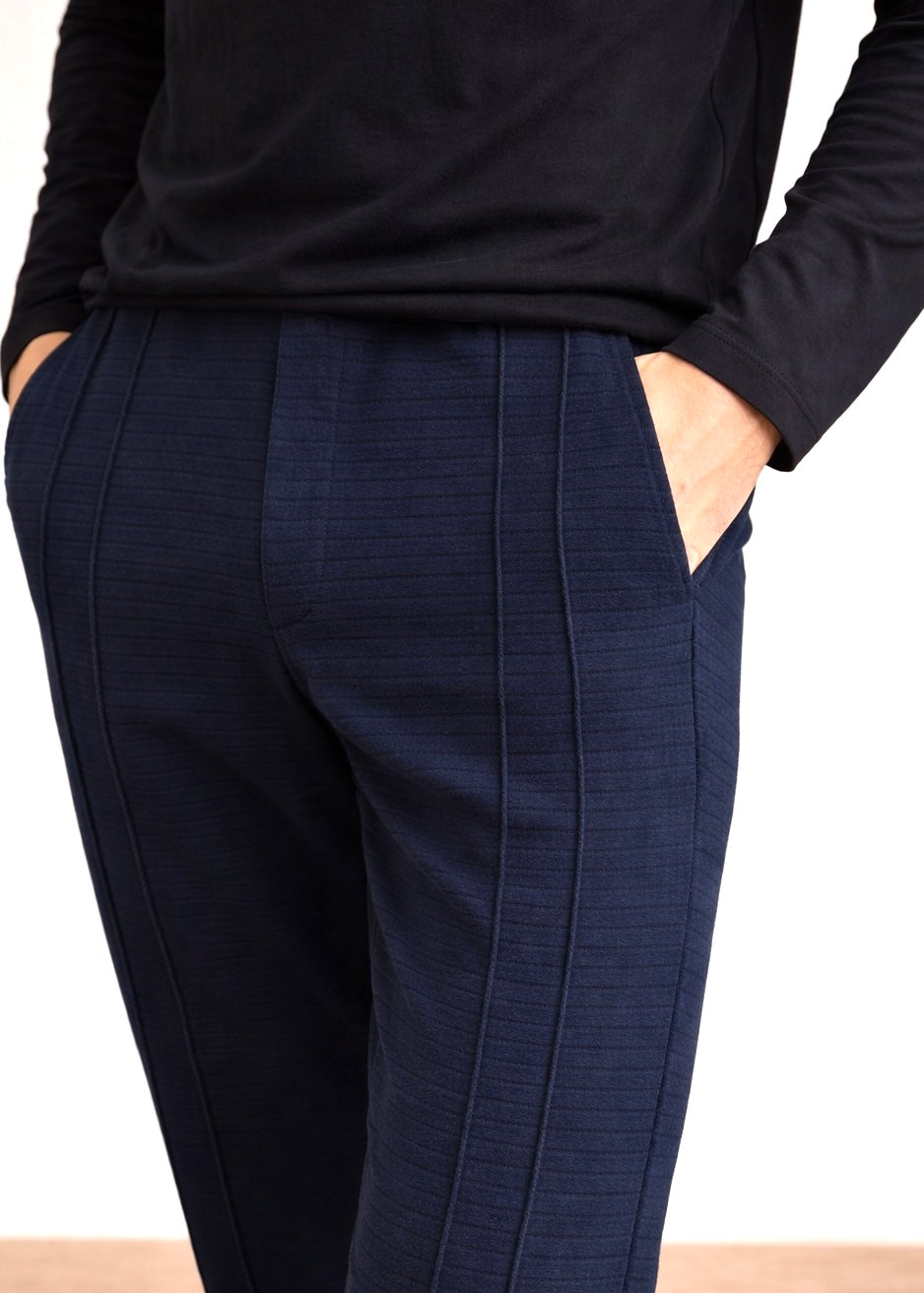 THE MODERN TAILORED TROUSER-NAVY