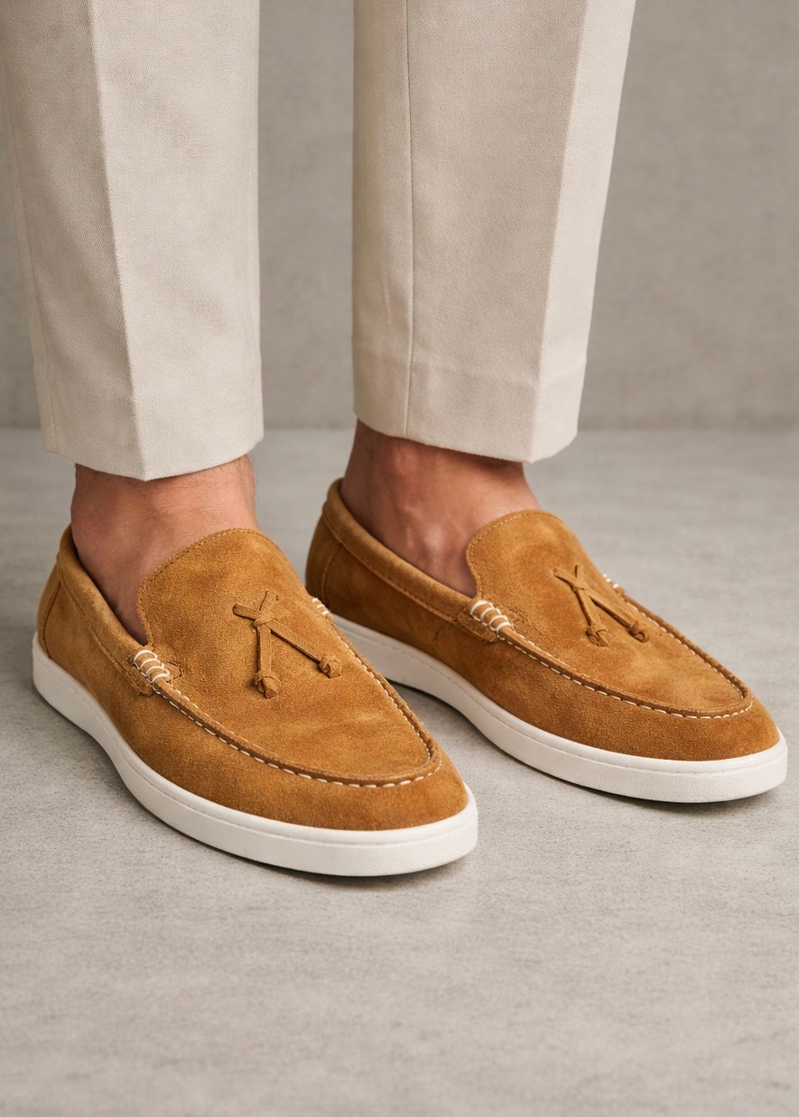 0020 Reduces slipping on smooth or wet surfaces.