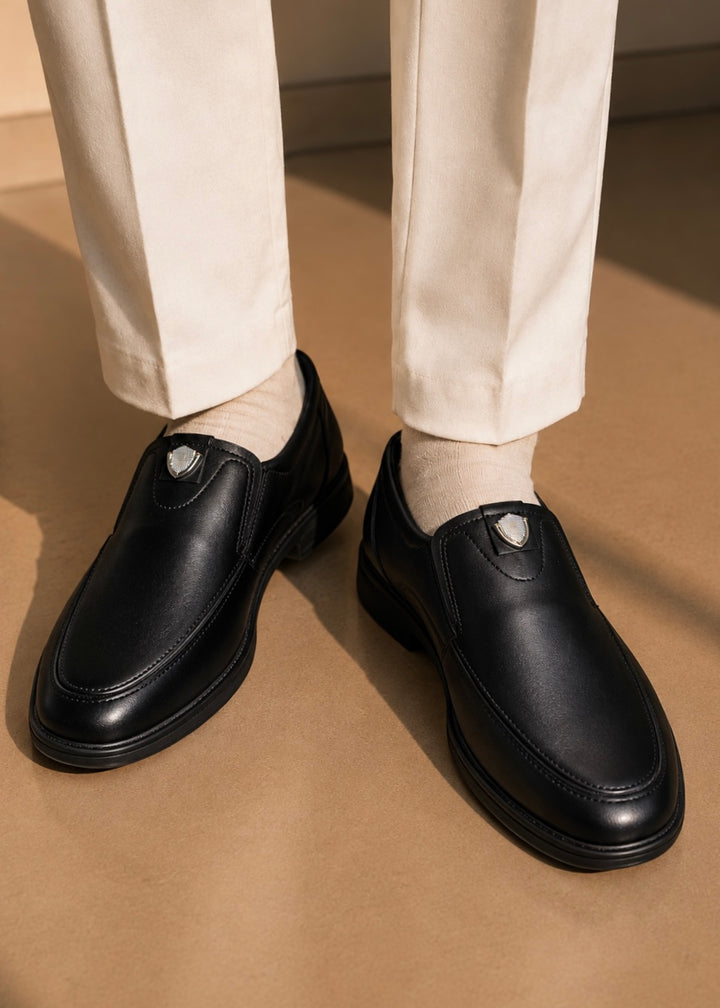 0066 Urban Edge Street Runner-black