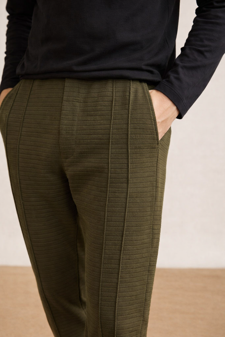 THE MODERN TAILORED TROUSER-OLIVE
