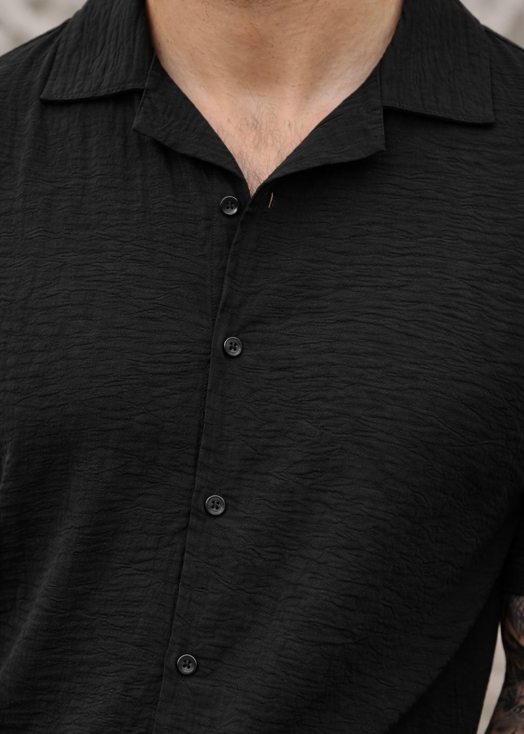 THE SEERSUCKER HALFSLEEVES SHIRT-BLACK