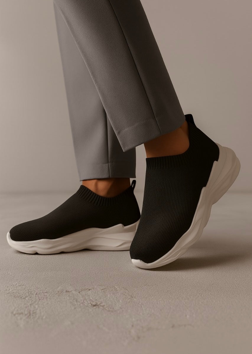 0042 SKETCHER'S LIGHT WEIGHT SLIP-ONS-FT