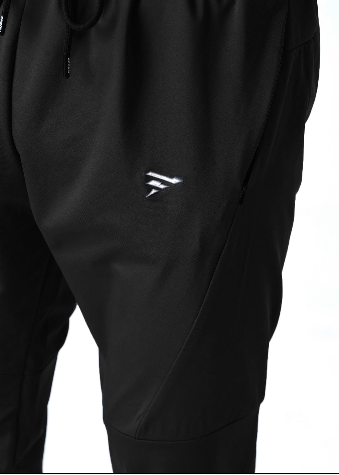 THE LINEN PLEATED TROUSER-BLACK