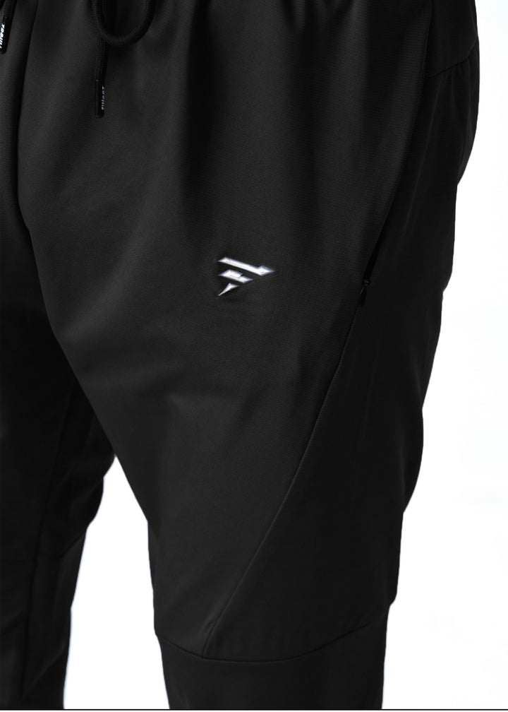 THE LINEN PLEATED TROUSER-BLACK